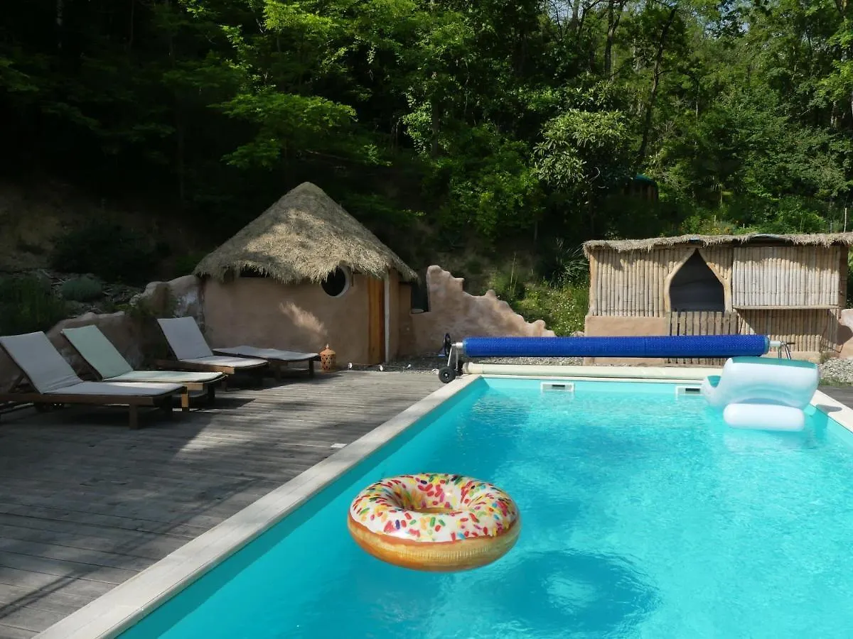 Gite Unique Et Piscine Privative Dans Un Ecrin De Verdure Calmont  Holiday home